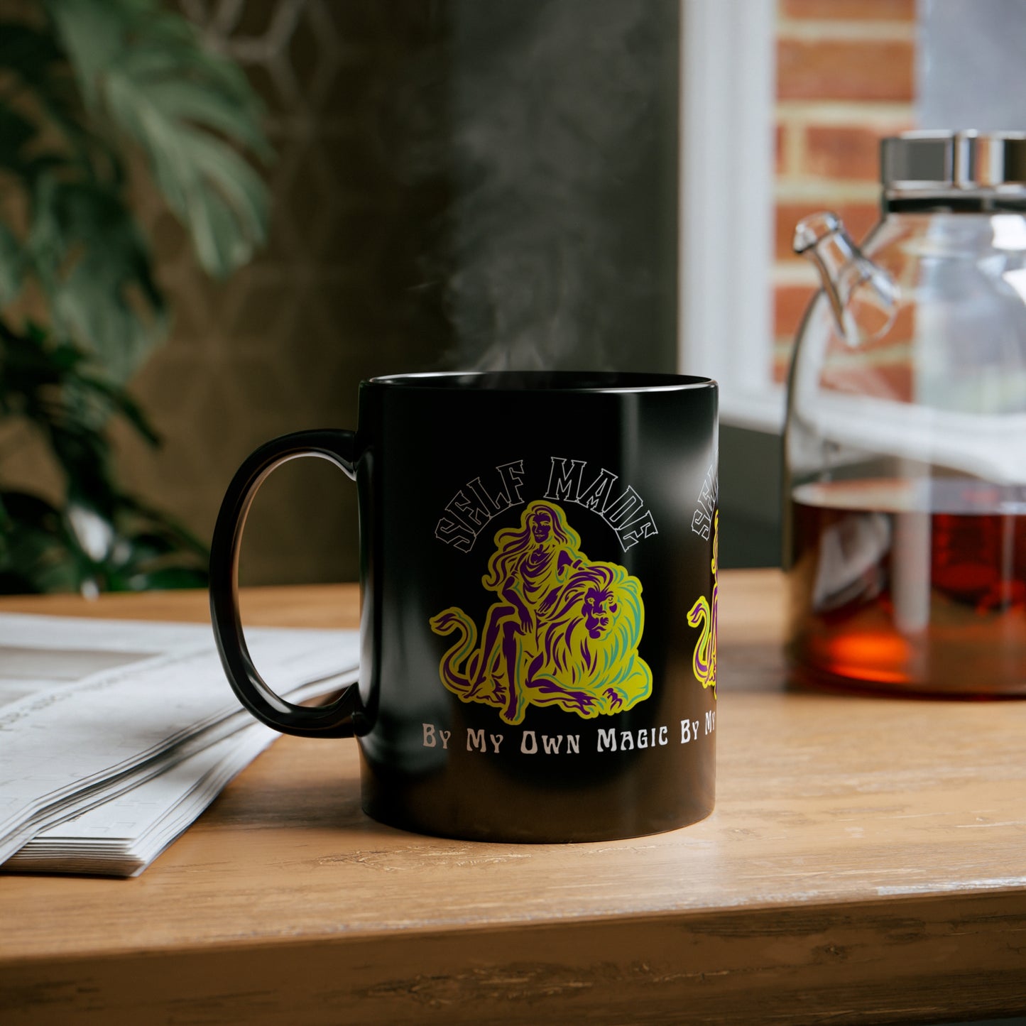 Retro Lady & Lion in Royal Purple: 11oz Black Mug with Glossy Finish