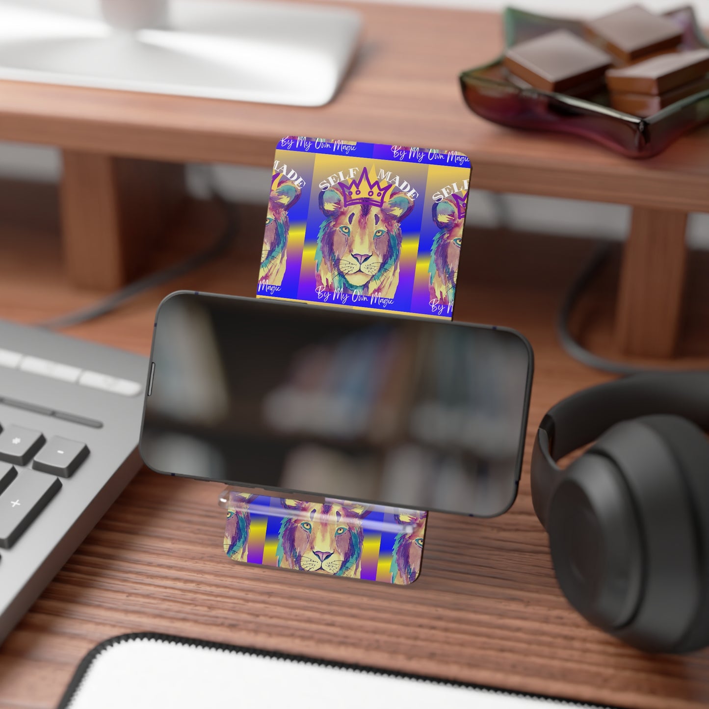 The Emblem Artwork: Mobile Display Stand for Smartphones in Glossy Finish